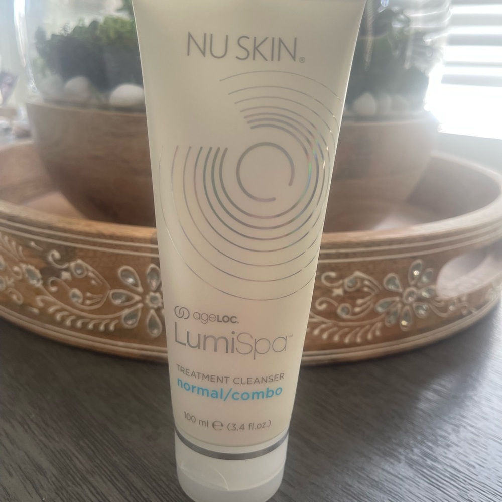 Skin LumiSpa Treatment Cleanser - Cream